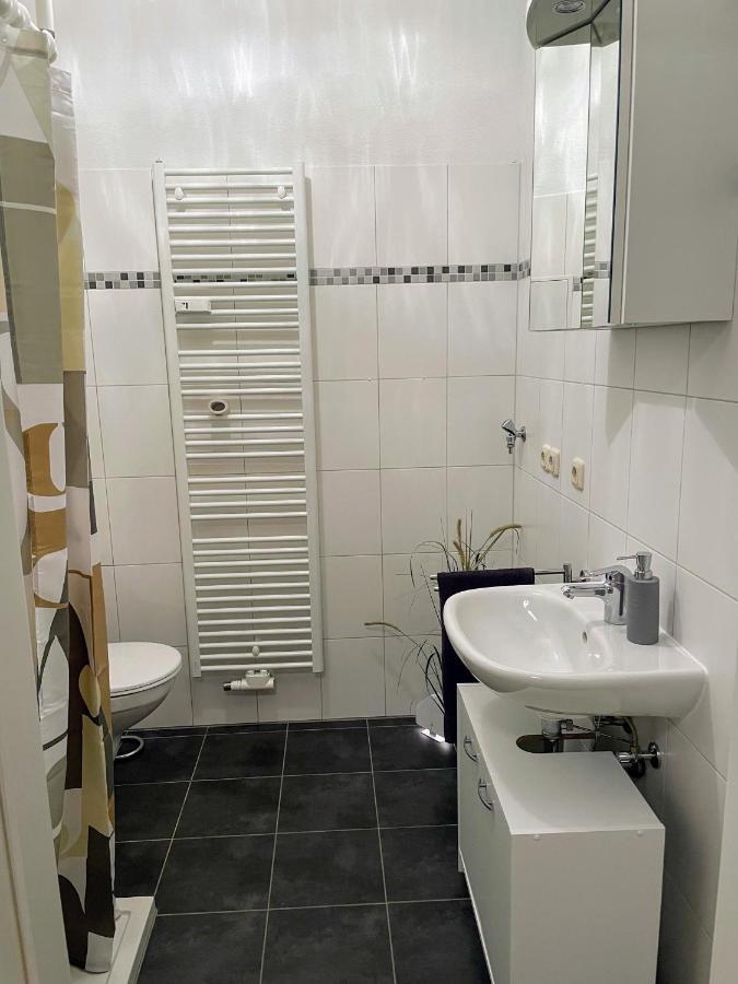 Apartment Zur Wiege Anhalts บัลเลนชเตดท์ ภายนอก รูปภาพ