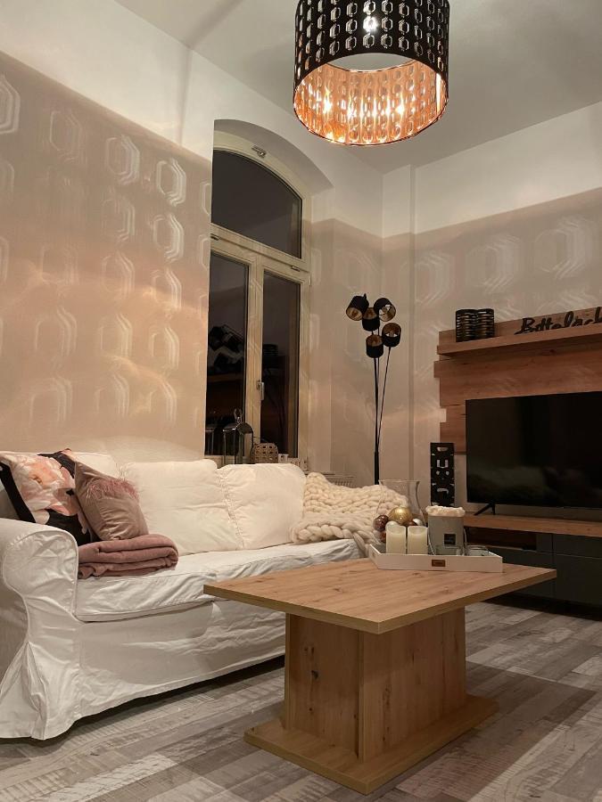 Apartment Zur Wiege Anhalts บัลเลนชเตดท์ ภายนอก รูปภาพ